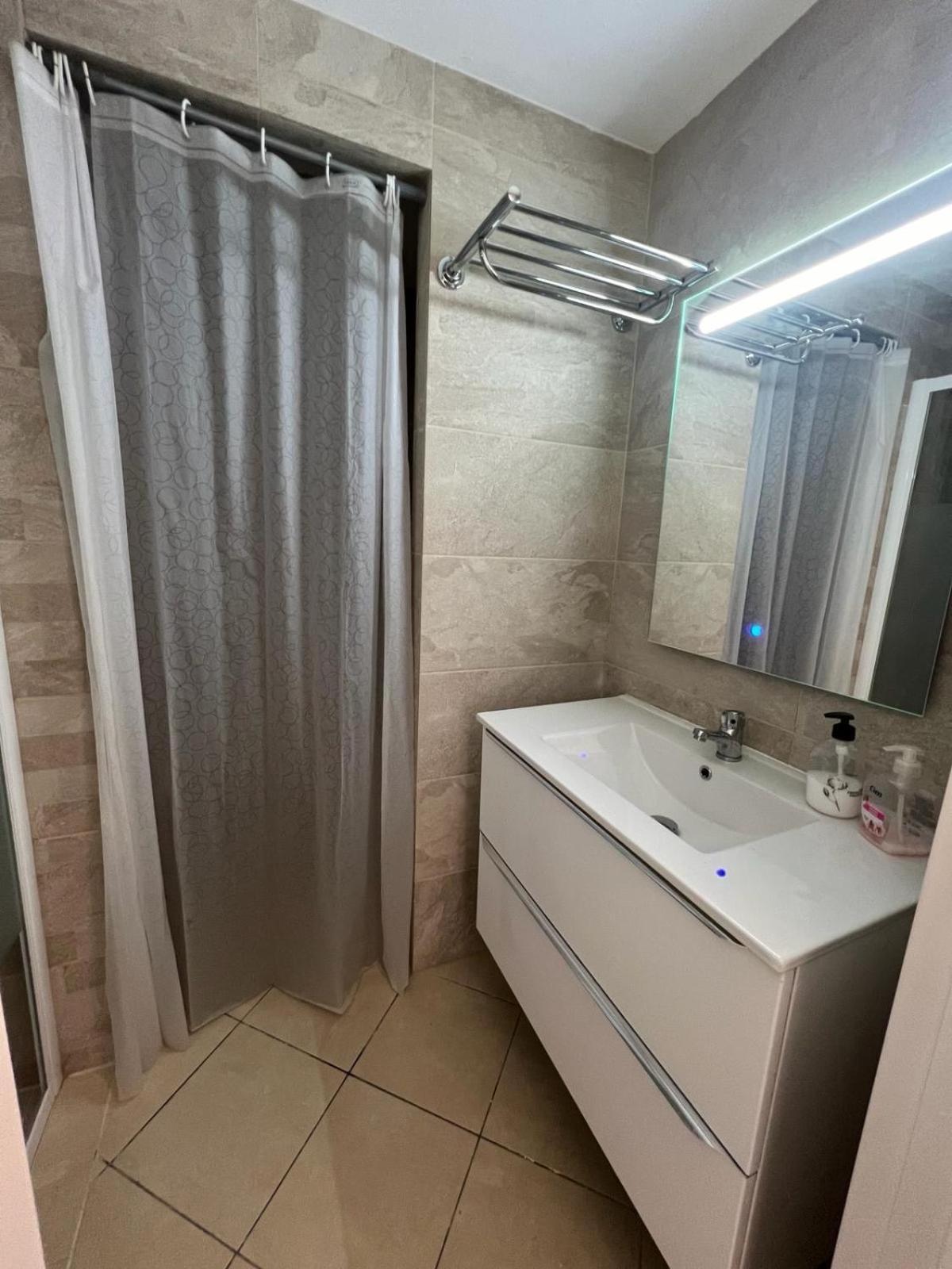Apartamiento Vista Al Mar - Holiday Center En โรเซส ภายนอก รูปภาพ