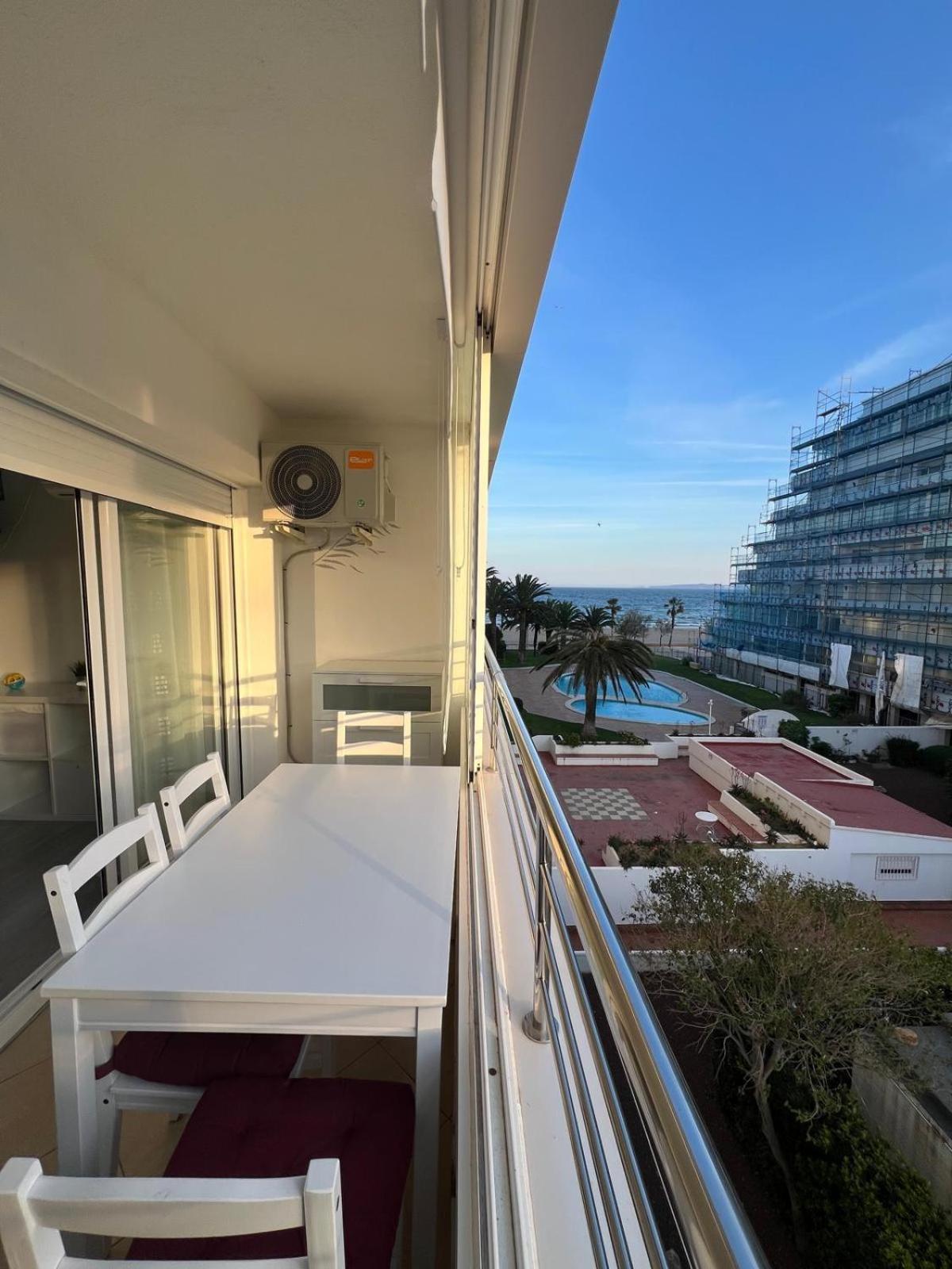 Apartamiento Vista Al Mar - Holiday Center En โรเซส ภายนอก รูปภาพ